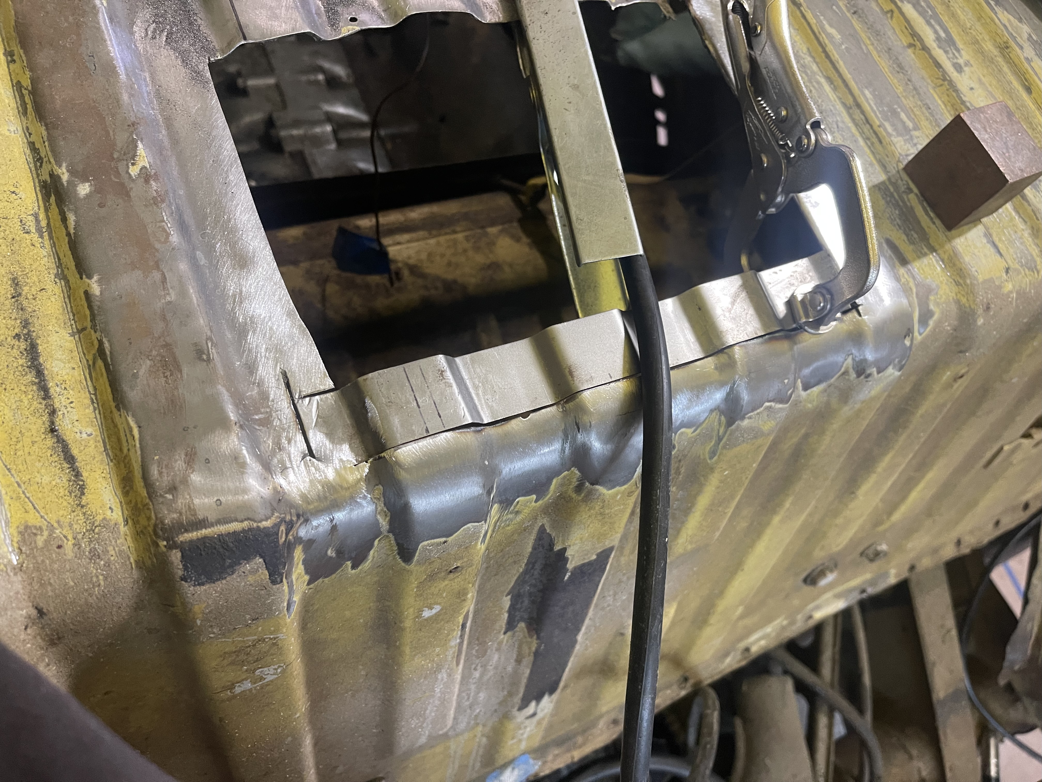 Repairing the Fuel sender access hatch