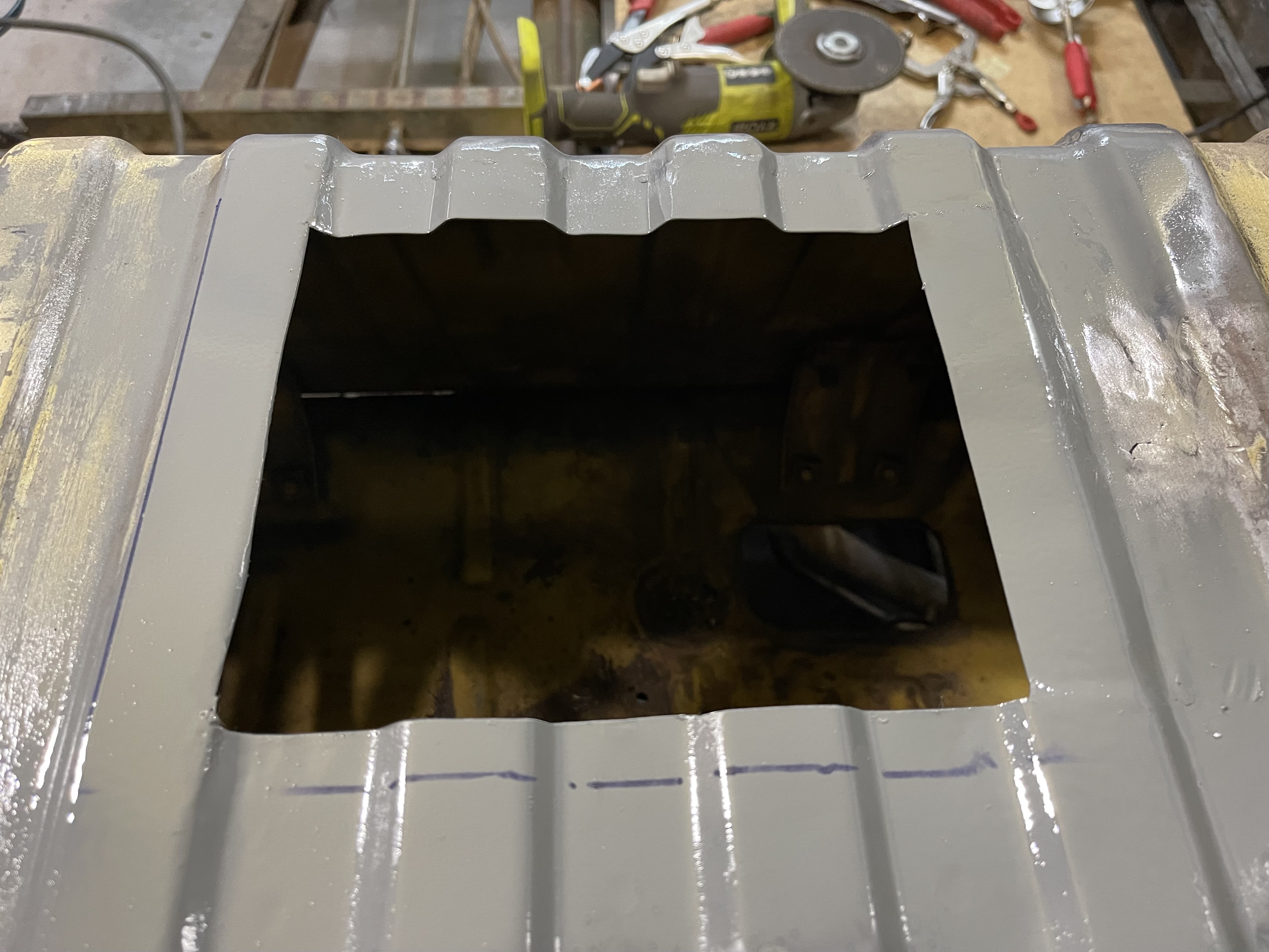 Repairing the Fuel sender access hatch